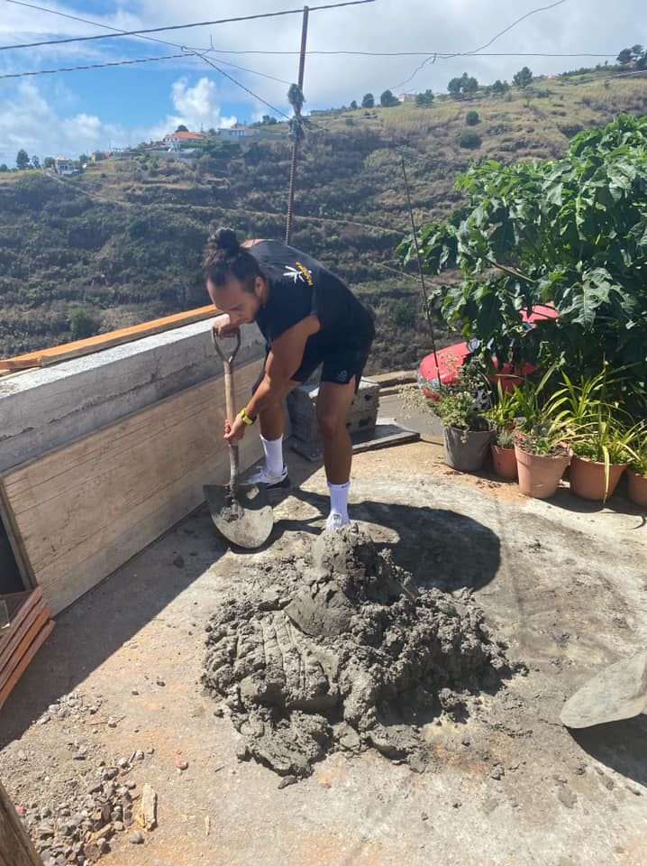 Madeira Friends host fundraiser for a non-profit animal association