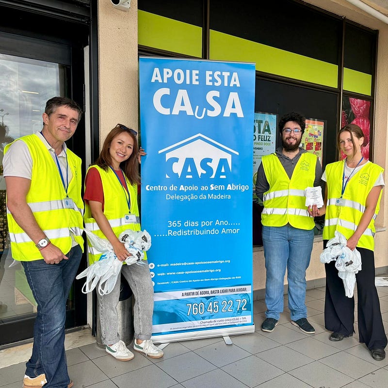 Madeira Friends join CASA for food drive at Pingo Doce