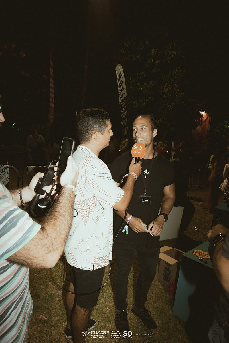 Madeira Friends present themselves to the local youth at the Summer Opening music festival