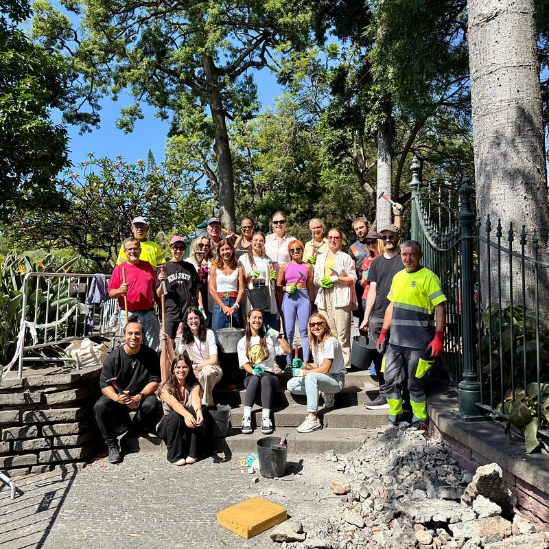 Stepping into tradition: Madeira Friends join as “Pavement Makers” for a day